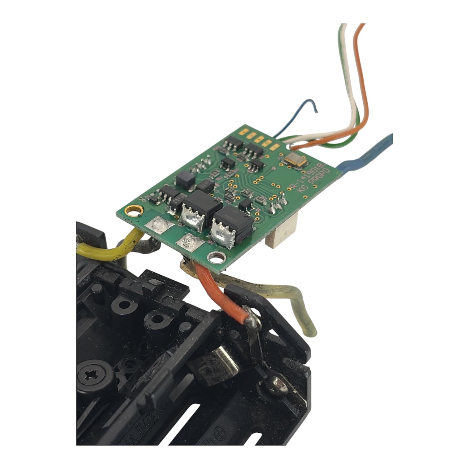 MR03 Kyosho Chassis w/ Blue Antenna Fetted Board